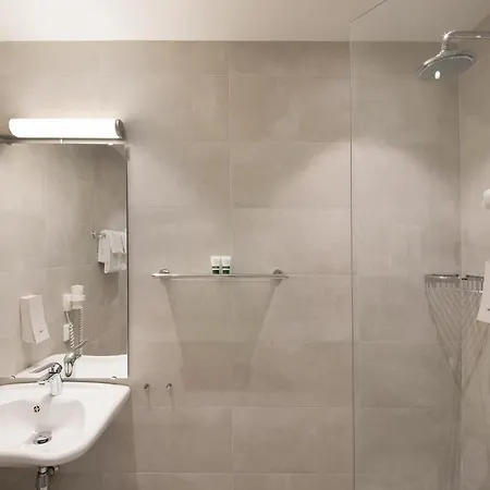 Harbour Hotel, Worldhotels Crafted 4* ברגן