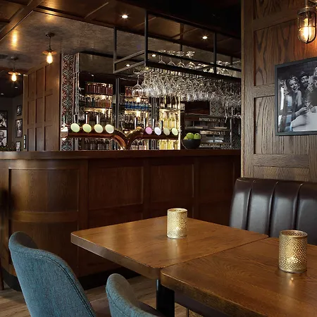 Harbour Hotel, Worldhotels Crafted 4* ברגן