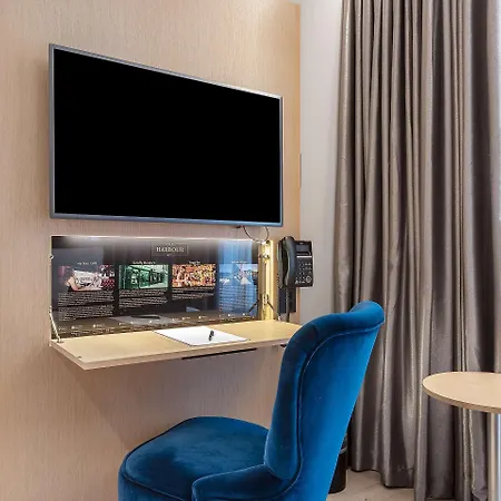 Harbour Hotel, Worldhotels Crafted 4* ברגן